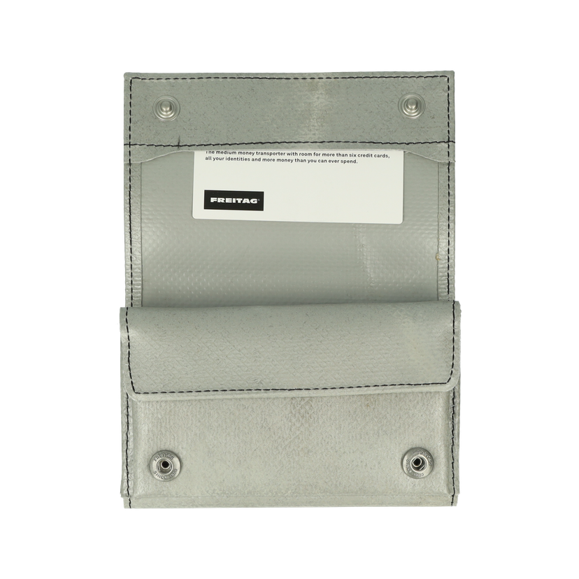 Freitag portafoglio clearance